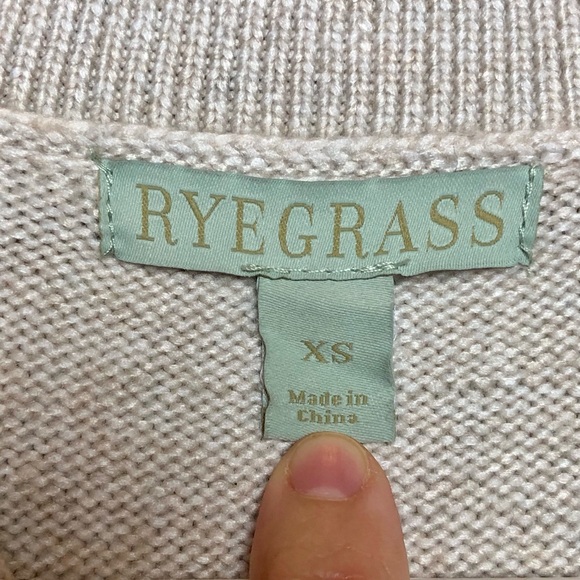 NWT Sweater crop puffy sleeves lace v neck collar, Ryegrass - Picture 5 of 10